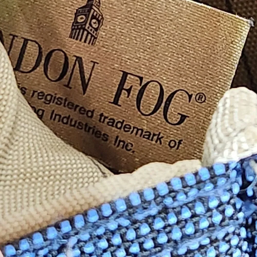 London‎ Fog Brand Medium Camera Bag. great Condition Black blue travel hiking
